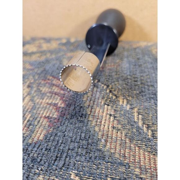 Boston Warehouse Mayor Apple Corer - Picture 3 of 4